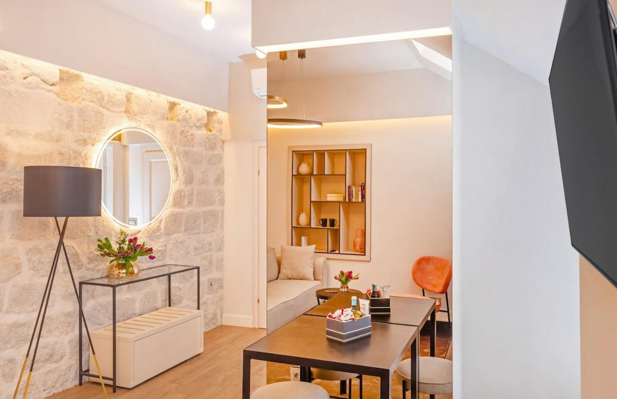 Old Town L Apartment Дубровник Екстер'єр фото
